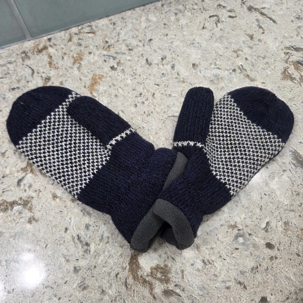NWT Bruce River Women Navy Blue Nordic Snowflake Knit‎ Mittens 3M Thinsulate S